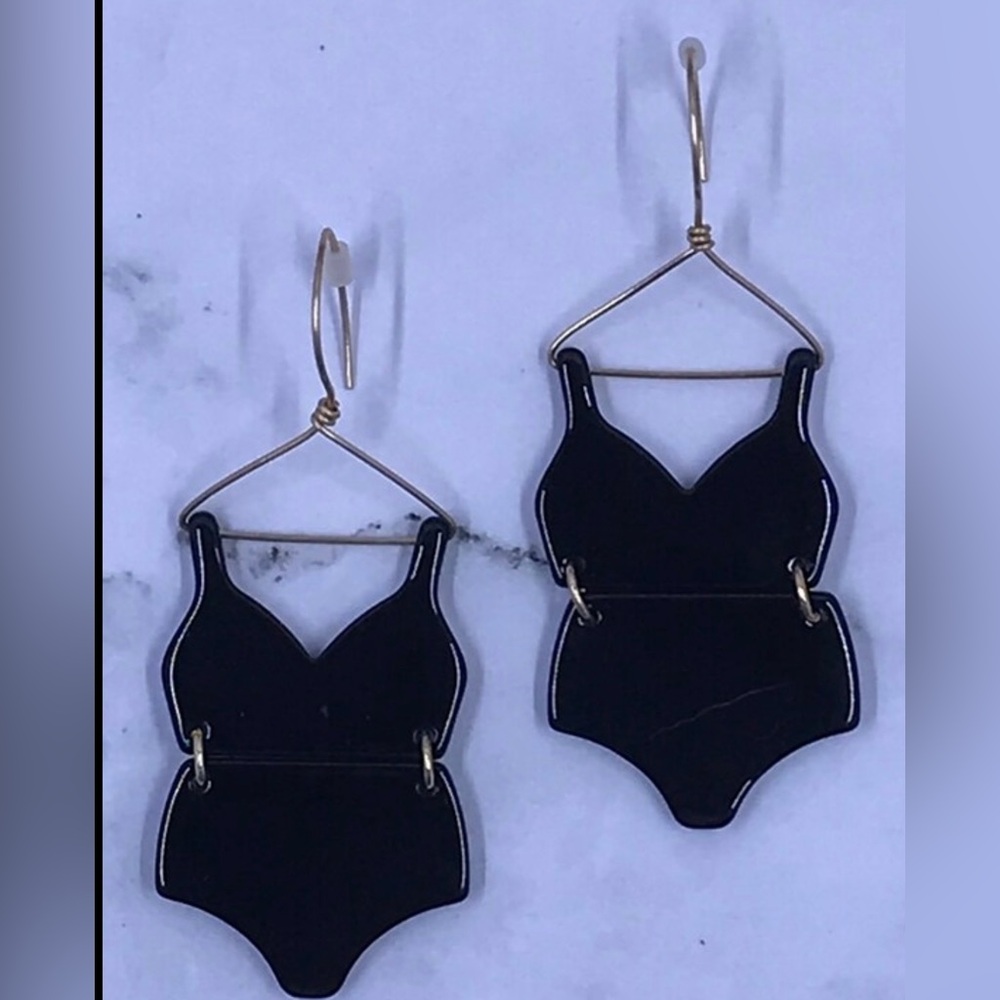 Swimsuit earrings